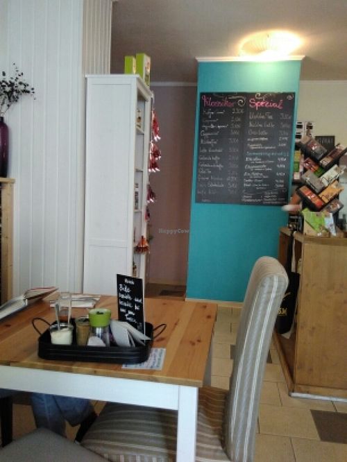 Kaffees mit diversen Milchalternativen at Veggiemaid in Oldenburg