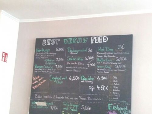 Vegane Burger, Salate, Quiche,.. at Veggiemaid in Oldenburg