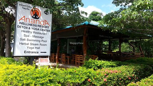 outside at Ananda Yoga Detox in Koh Phangan