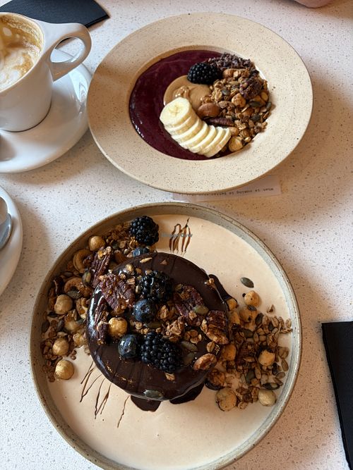 Pancake and açai   at NOLA KITCHEN in Porto