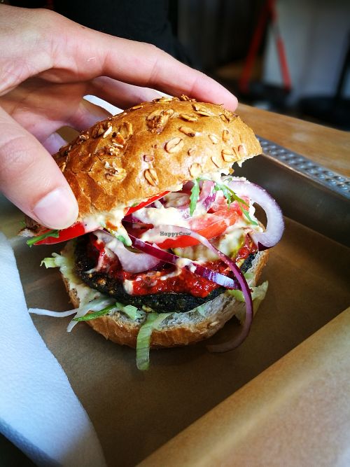 spinach burger  at Chwast Food in Warsaw