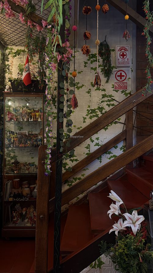 interior decor  at Makipura Organic Restaurant in Cusco