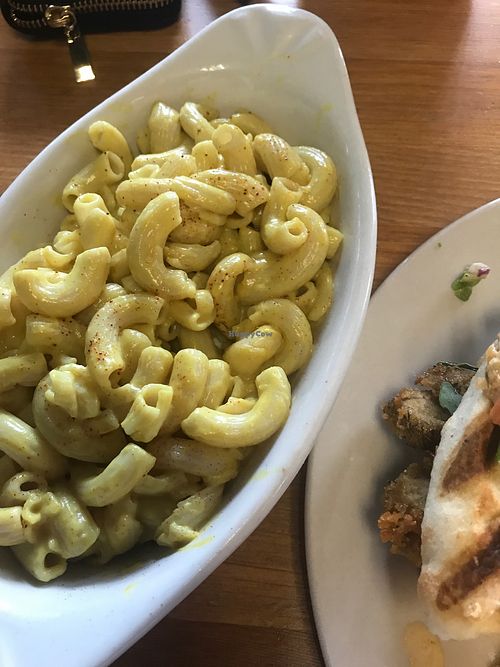 Mac n cheese at Killer Vegan in Union