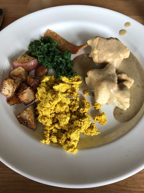 Sunday brunch  at Killer Vegan in Union