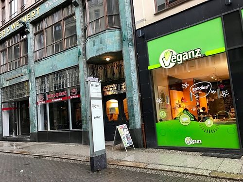 store front at Goodies in Leipzig