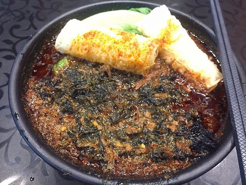 Noodles with seaweed and deep fried bean curd  at So Yuet Hin 素悅軒 in New Territories