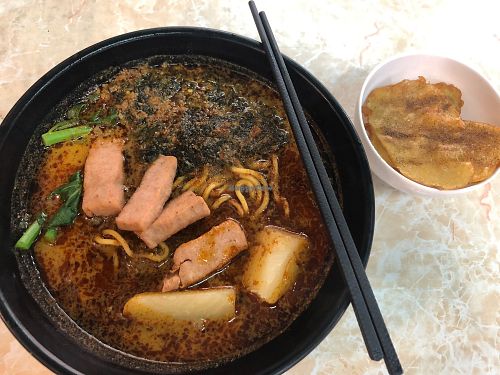 Cart noodles (with seaweed, vegan spam, radish) at So Yuet Hin 素悅軒 in New Territories