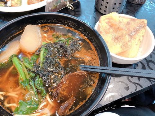 Noodles with seaweed, radish and deep fried potato at So Yuet Hin 素悅軒 in New Territories