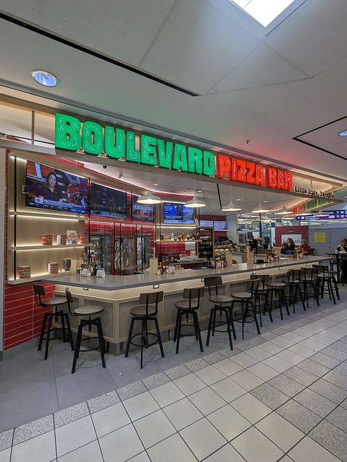 Boulevard Pizza Bar at YYZ - Boulevard Pizza Bar - T3 in Mississauga