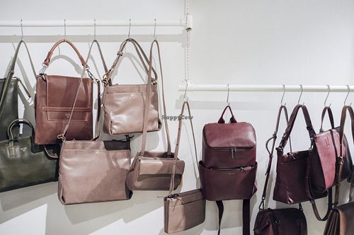 Leather Free Bags from Matt&Nat in our Essen Store -

DearGoods: vegan, fair, eco fashion
Friedrich-Ebert-Strasse 55, 45127 Essen at DearGoods Essen in Essen