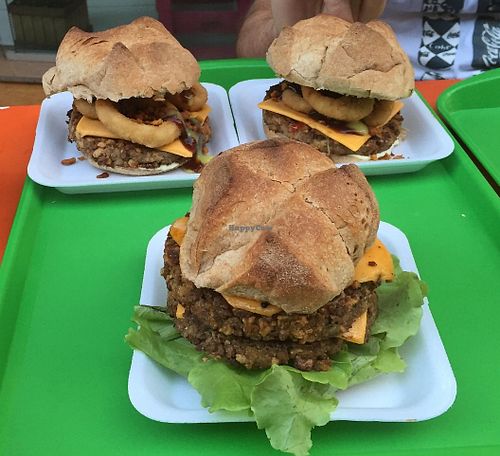 Hamburgers - Vegan country & vegan duplo. at Ala Verde in Campinas