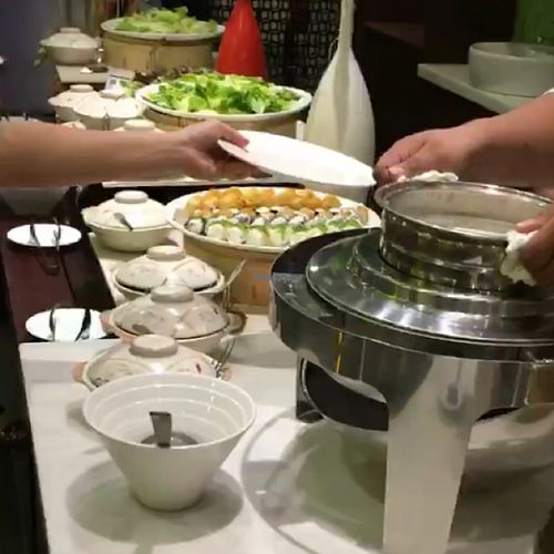 weekend evening buffet at Sky Hotel Kota Kinabalu - Green Table in Kota Kinabalu