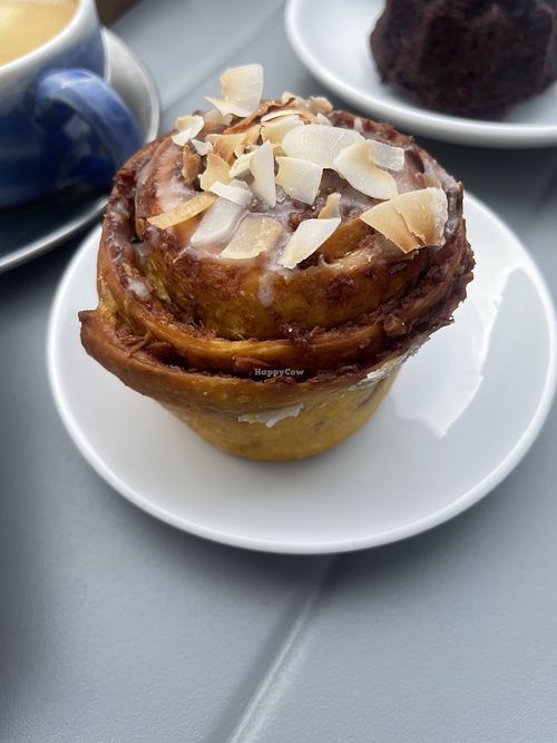 Cinnamon roll  at Mamacoffee in Prague