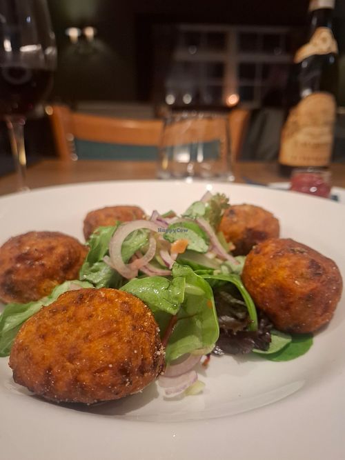Falafel di patata dolce at Loch Ness Lodge Hotel in Drumnadrochit