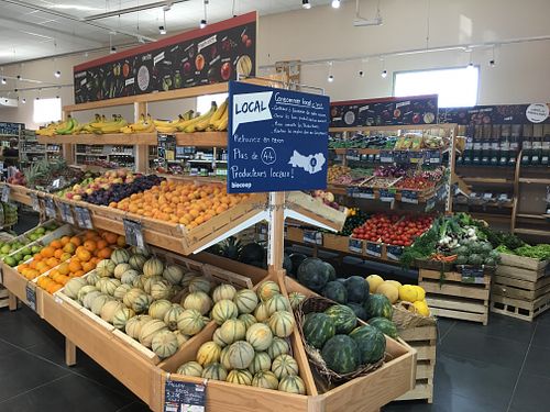 Fruit and veggies (organic) at Biocoop L'Onde Bio in La Londe-les-maures