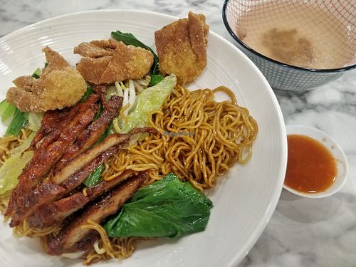 Wanton noodles with char siew and fried Dumplings at Onn Vegetarian 安顺素食 in Central Singapore