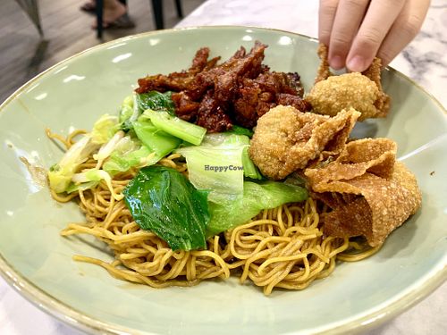 Vegan wanton mee: from heaven!   at Onn Vegetarian 安顺素食 in Central Singapore