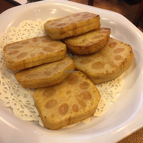 Lotus Root Cake at Veggie Family 素食一家 in Kowloon