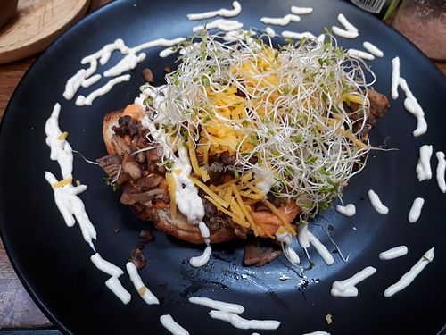 Mushroom toast with Violife cheese at Eat.Co in Koh Phangan