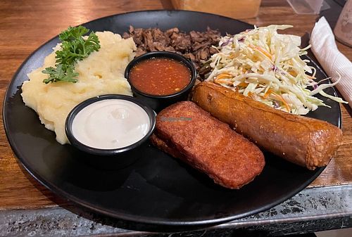 No meat feast. Omni beyond sausage and their meaty mushroom with mashed potatoes and slaw #Veganuary at Eat.Co in Koh Phangan