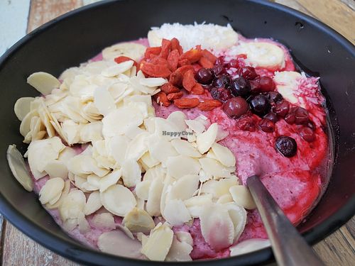 Berry smoothie bowl at Eat.Co in Koh Phangan
