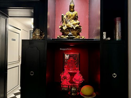 house altar (new) #Veganuary at Cat Tuong in Berlin