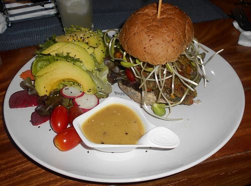 Bubbles Live > almost inedible Veggie Burger with yummy Avocado Salad at Bubbles Live in Chiang Mai