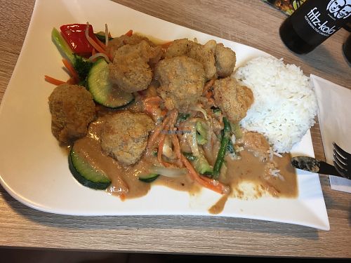 chicken nuggets with peanut sauce at Chay Express in Hannover