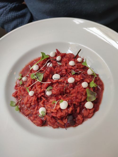 Beetroot risotto at El Vergel Veggie Restaurant in Tarragona