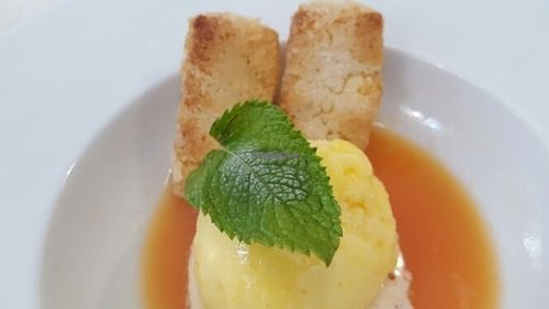 Sorbete de mandarina at El Vergel Veggie Restaurant in Tarragona