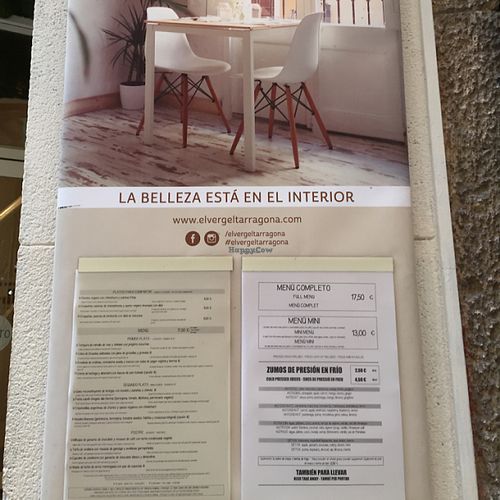 menu at El Vergel Veggie Restaurant in Tarragona