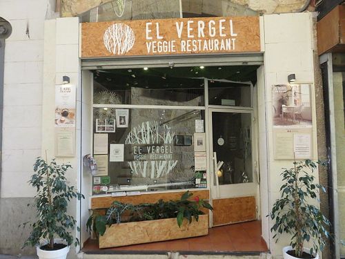 Front of El Vergel at El Vergel Veggie Restaurant in Tarragona