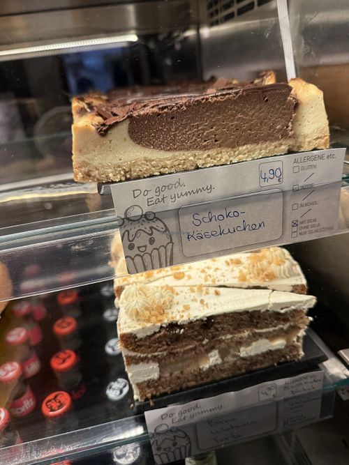 cake  at My Heart Beats Vegan in Karlsruhe