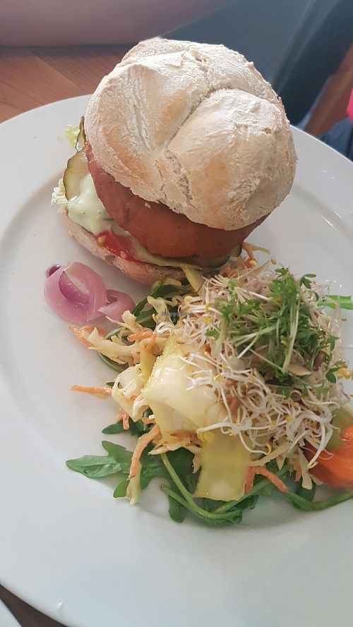 veggie burger at GYS - Voorstraat in Utrecht