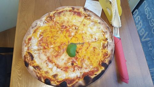3 cheese pizza at Vegan Pizza in Warsaw