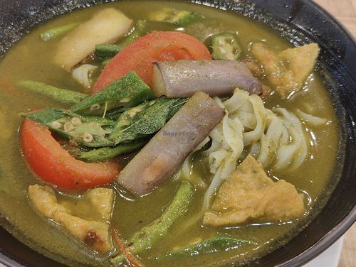green curry kway teow at Nature Cafe 自然疏食 - The Aperia in Central Singapore