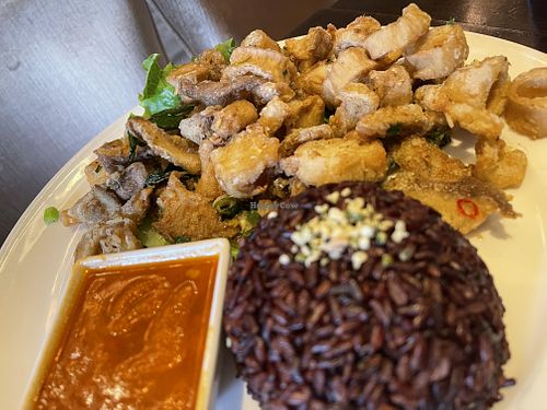 Fried calamari at Au Lac - DTLA in Los Angeles