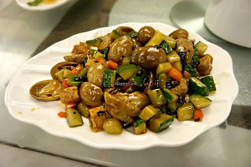 11 at ChangLe in Hong Kong Island