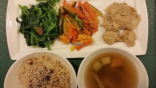 Vegetarian chicken rice set at Kampung Senang EcoHarmony Cafe 轻安地球村 in Central Singapore