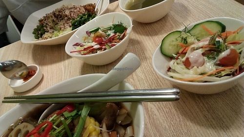 Thunder tea and herbal soup at Kampung Senang EcoHarmony Cafe 轻安地球村 in Central Singapore