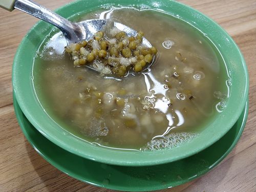 Green bean barley dessert at Tanaka Vegetarian 田中素食 - Fajar in West Singapore