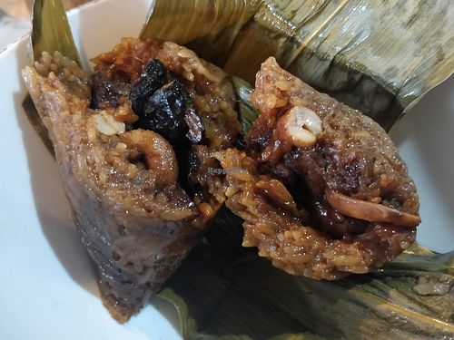 Rice Dumpling with mushrooms and etc at Tanaka Vegetarian 田中素食 - Fajar in West Singapore