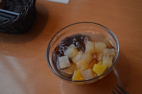 Vegan friendly dessert - beans and canned fruit salad at Hinano in Sapporo