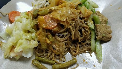 economic bee hoon with 4 different vegetables  at Mummy Yummy Stall in Central Singapore