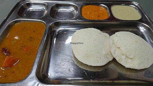 idly at Mani Iyer Mess in Central Singapore