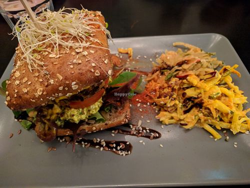 House burger at Vegan Inspiratsioon in Tallinn