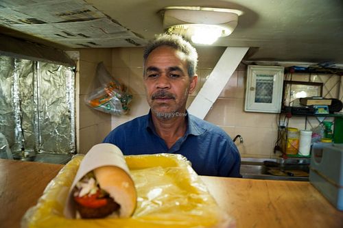 Vegetarian food in Yazd / Iran at Hoshhalat Falafel in Yazd