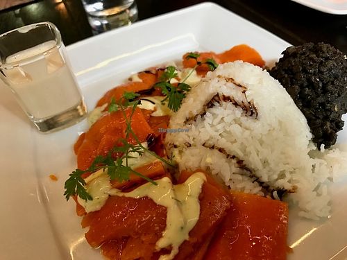 "lox" made of carrots (no kidding) at Mariposa in Nuremberg