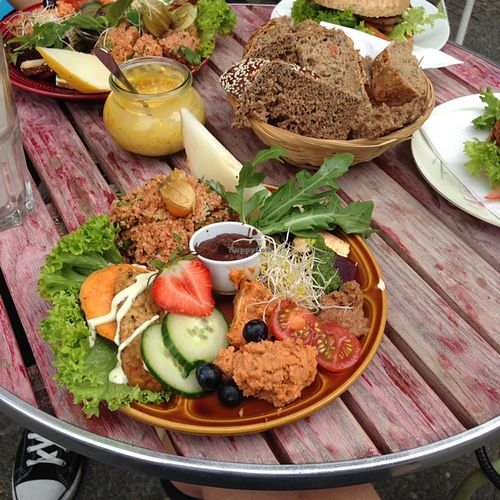 Breakfast menu at Geh Veg in Berlin