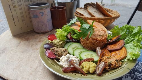 Breakfast, a lot of tasty spreads at Geh Veg in Berlin